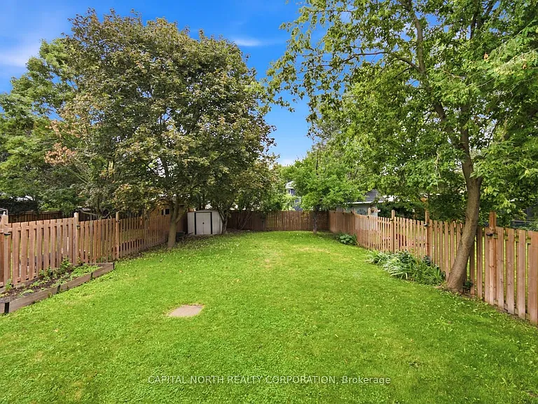 63 Elizabeth St — Photo 39