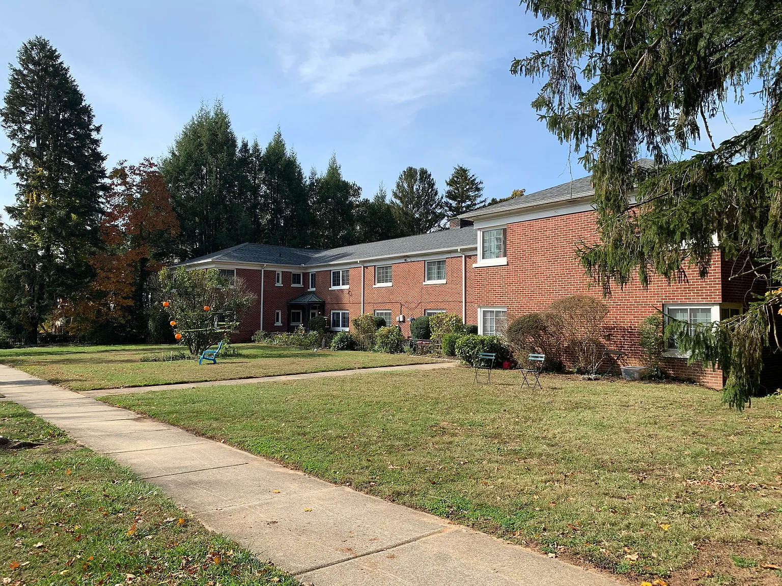 2 bed, $1,275 — Photo 2