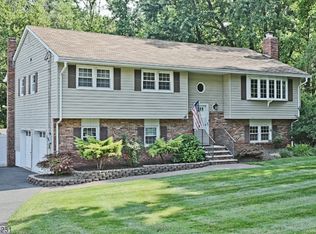 33 Dogwood Trl, Randolph, NJ 07869
