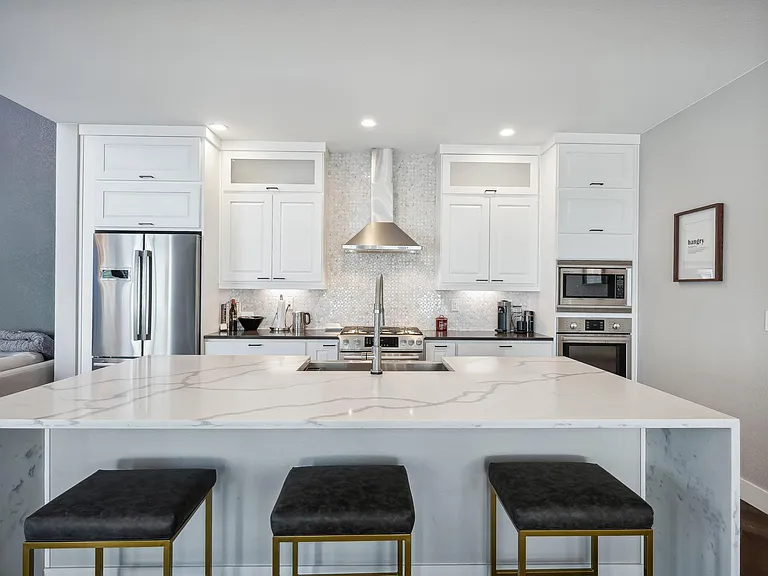 9714 Bennett Peak St — Photo 11
