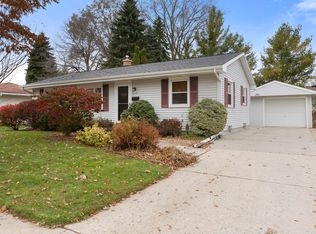 2524 Pershing Ave, Sheboygan, WI 53083