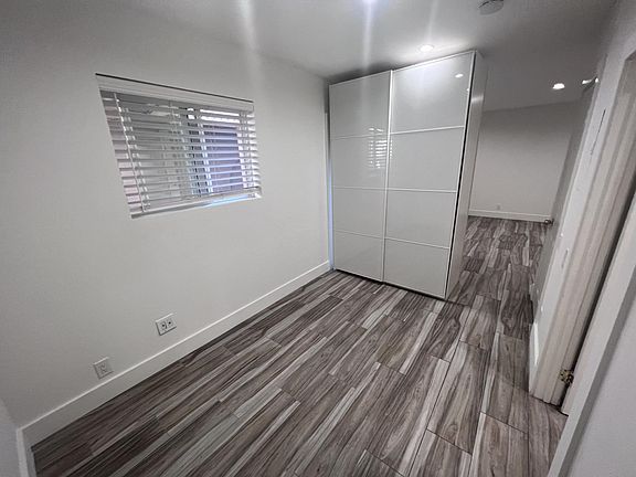 2nd image of 2630 The Strand #D