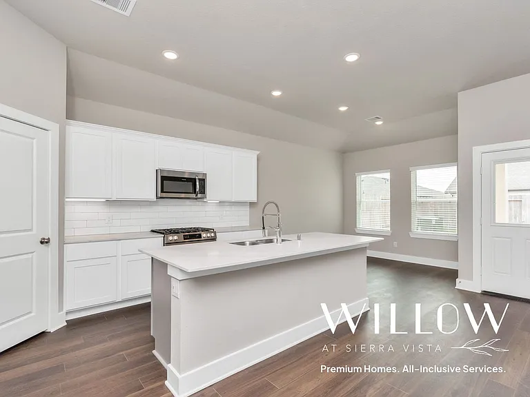 1218 Scarlet Creek Dr — Photo 18