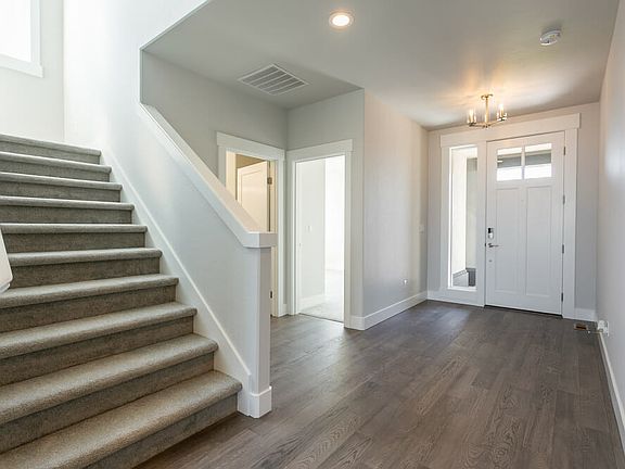 5th image of 4370 SE 58th Ave