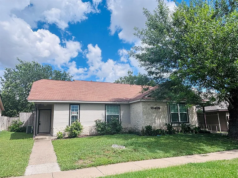 12405 Alderbrook Dr #B — Photo 2