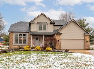 2543 Shadow Ln, Clinton, OH 44216