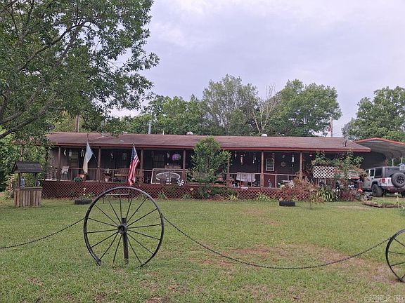 5th image of 581 Pinewood Rd
