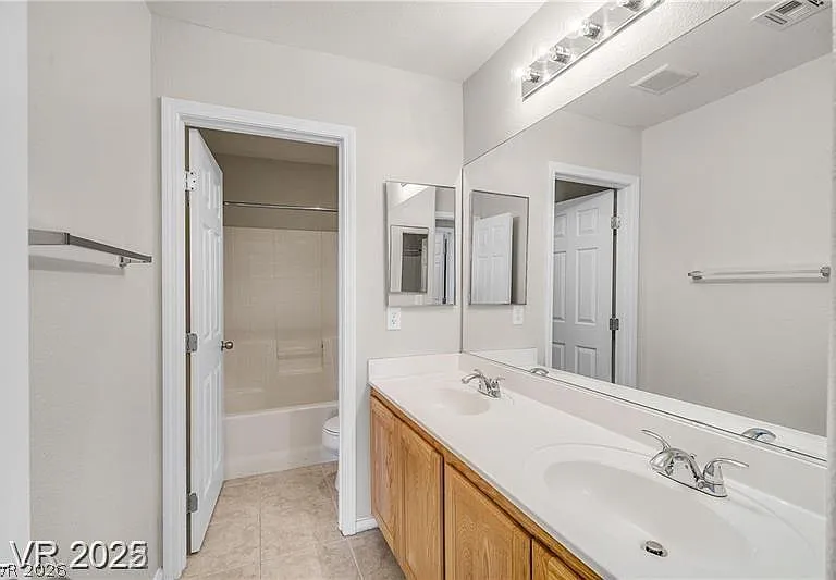 6435 Sean Creek St — Photo 11