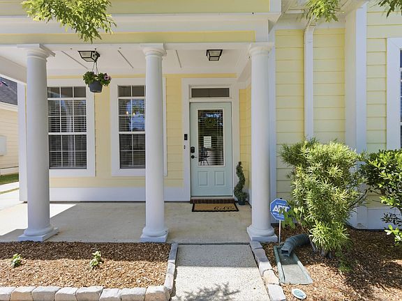 2nd image of 1028 Kelly Creek Way