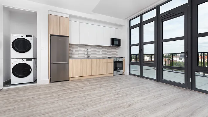 Rented by Nooklyn NYC LLC | media 46