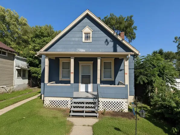 316 E Winslow St, Freeport, IL 61032