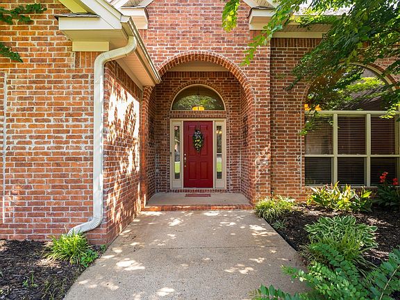 4th image of 53 Hanna Ln