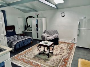 7143 Ranchito Ave #B, Van Nuys, CA 91405