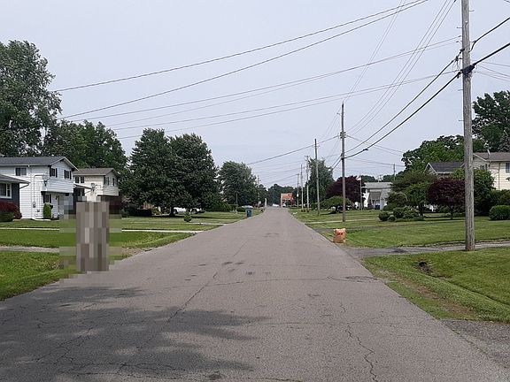4th image of 7713 Fern Dr