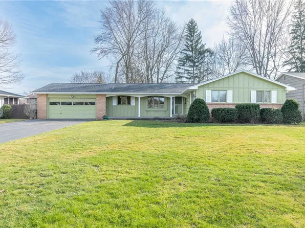 23 N Hollow Rd, Rochester, NY 14626