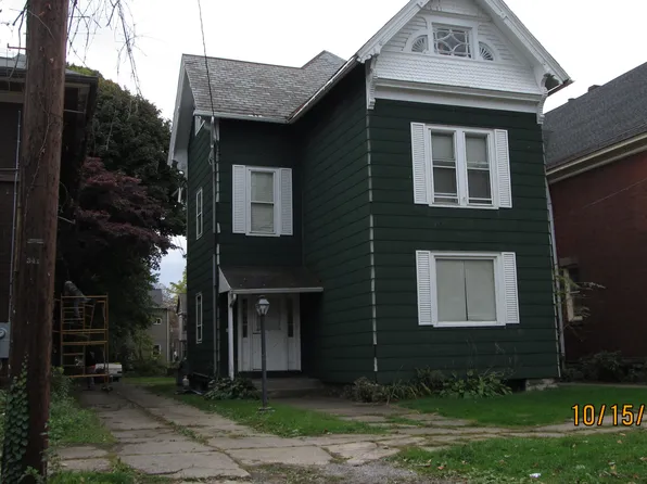 341 W 7th St #3, Erie, PA 16502