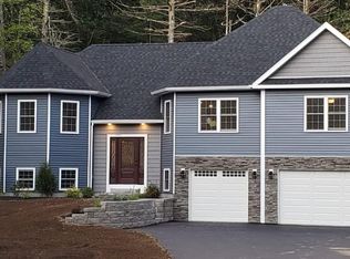 3 High St, Ashburnham, MA 01430