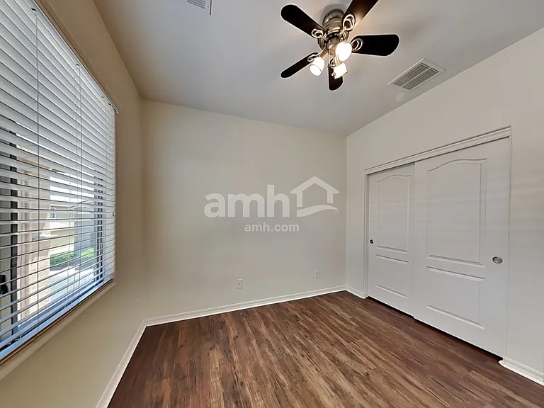 14584 W Maui Ln — Photo 16