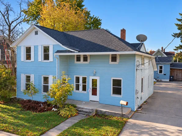 223 E Franklin Ave, Neenah, WI 54956