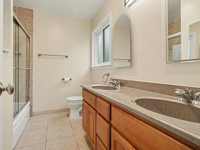 4 Dale Ct — Photo 12