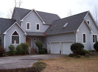 100 Roanoke Ln, Chocowinity, NC 27817