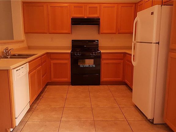 4th image of 1252 Oak Village Ave #0