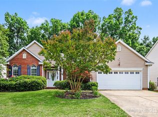 10312 Fairbourne Ct, Charlotte, NC 28269