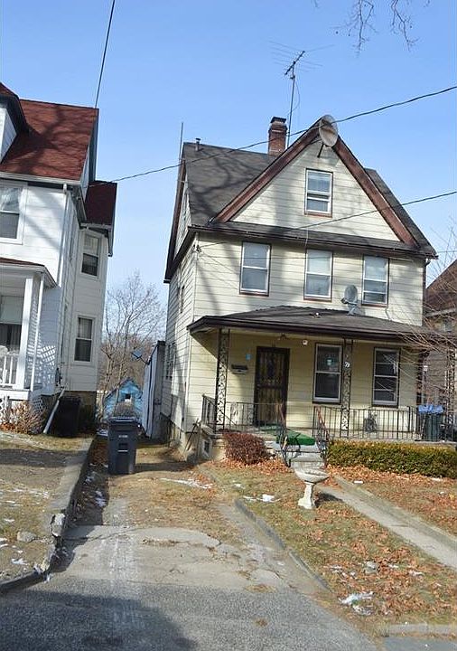 1st image of 79 Robertson Ave
