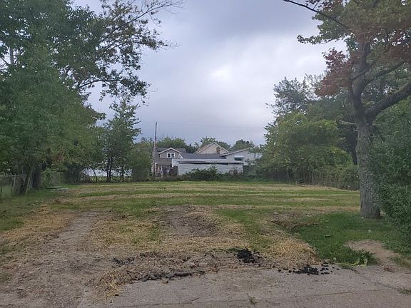 3rd image of 15117 Ohio Ave