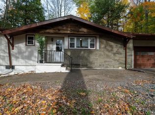 1757 Lake Ln, Pocono Lake, PA 18347