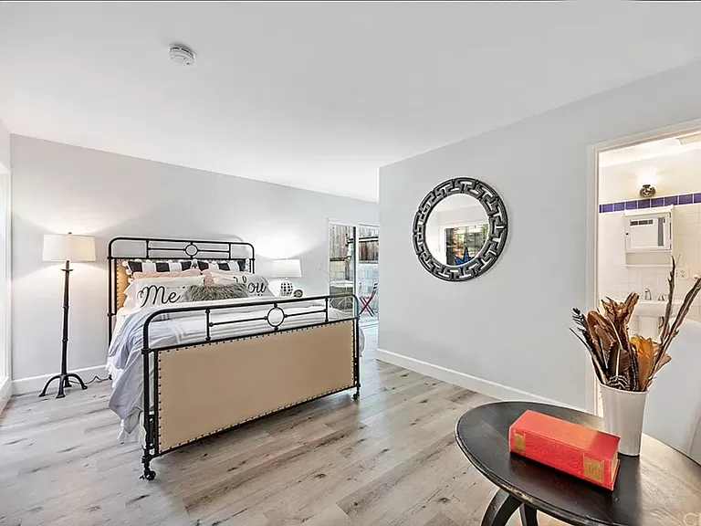 downstairs bedroom / second master