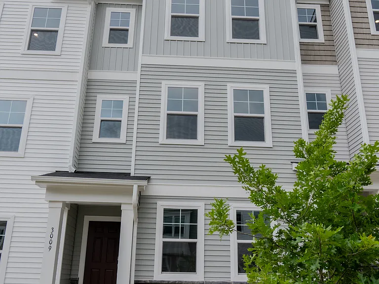 3009 Honeymyrtle Ln — Photo 3
