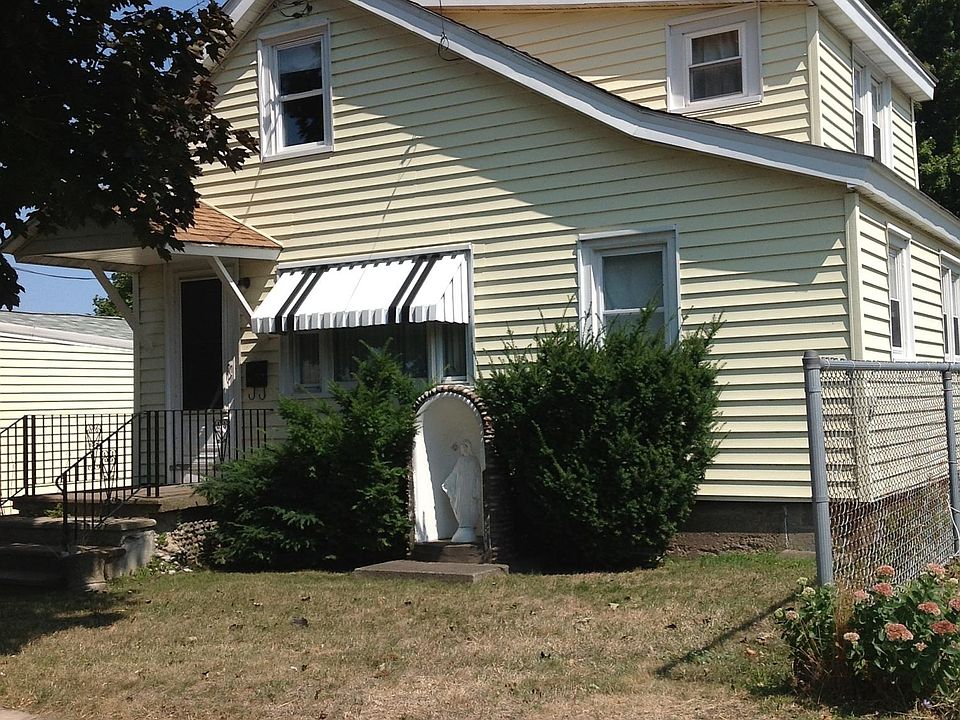 2nd image of 63 SW 9th St