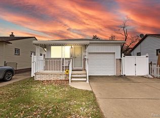 2091 Morris Ave, Lincoln Park, MI 48146