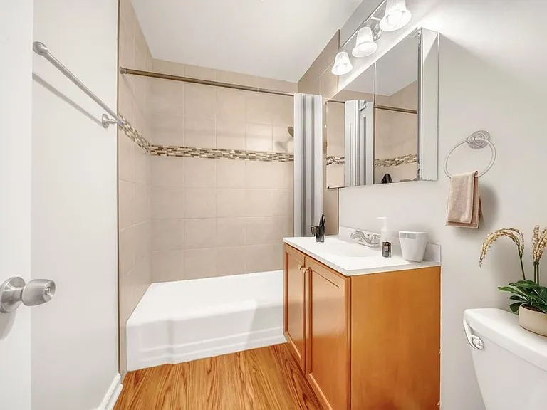 14433 Springfield Ave — Photo 7