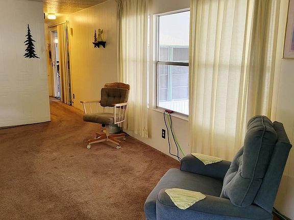 2nd image of 216 Green Haven Ln W