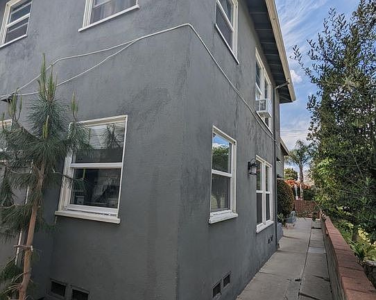 3rd image of 6127 Romaine St APT 7
