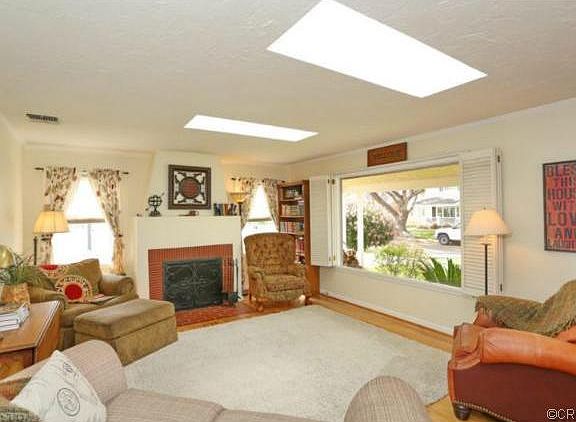 2nd image of 3526 Tulane Ave