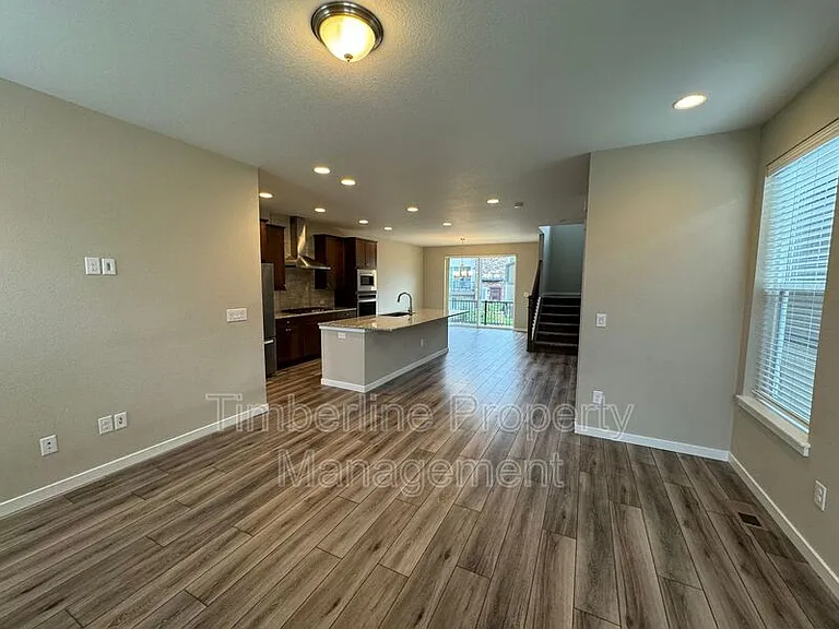 7252 Cedarbrook Ln — Photo 5