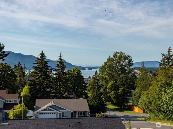 3602 W 8th Street, Anacortes, WA 98221