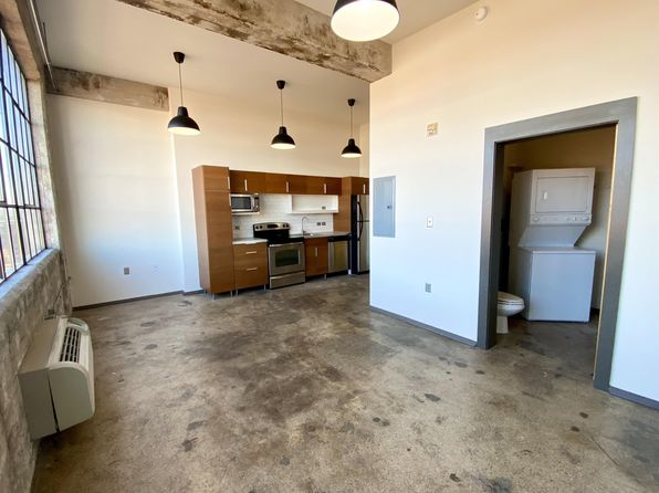 200 W Jackson Ave APT 402