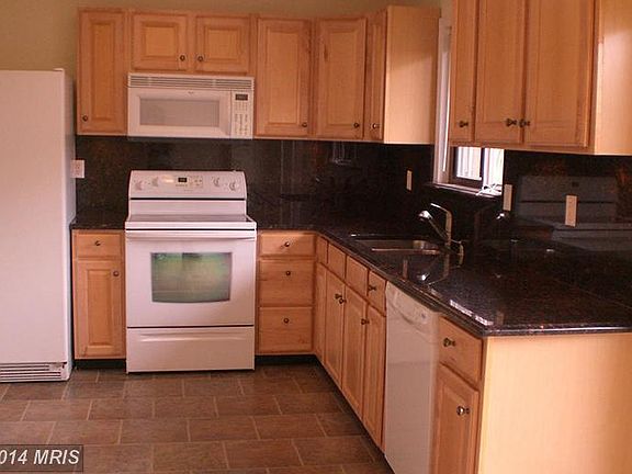 4th image of 4155 Meadowland Ct #36