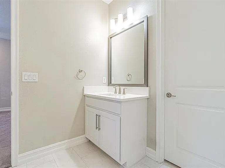 5062 San Martino Dr — Photo 19
