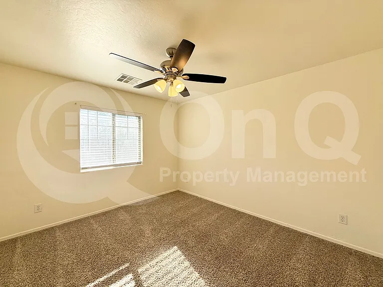 3834 E Santa Fe Ln — Photo 16