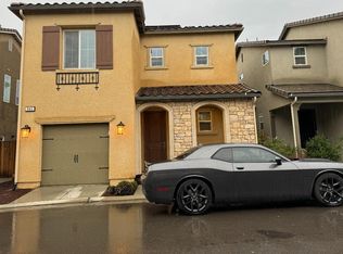 883 Fir St W, Madera, CA 93636