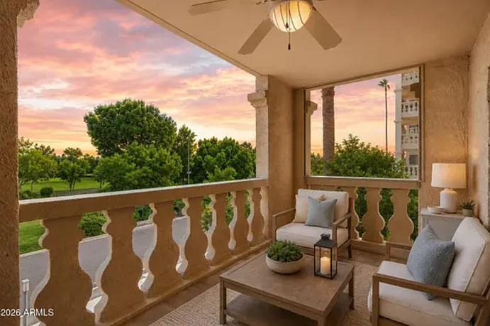 7940 E Camelback Rd #308