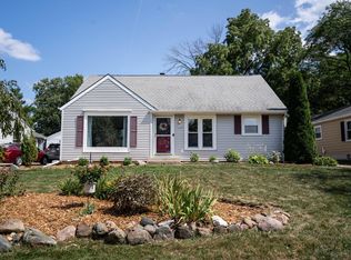 4258 Raymir Cir, Wauwatosa, WI 53222