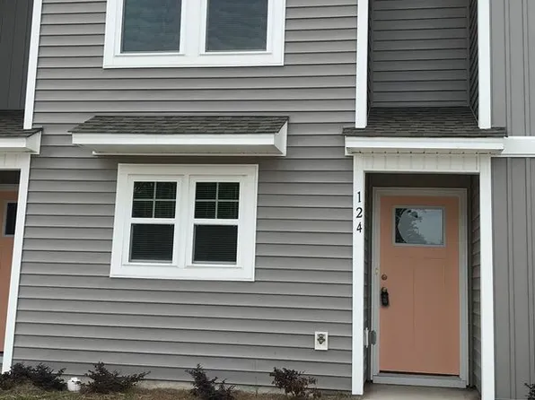 124 Smallwood Rd, Hubert, NC 28539
