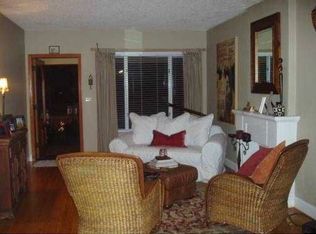 137 SW 26th Rd, Miami, FL 33129