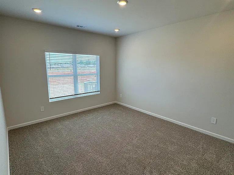 115 Betty Williams Dr — Photo 16